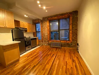 Rented by Best Apartments North Inc