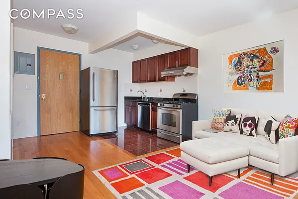 Rented by Compass | media 10