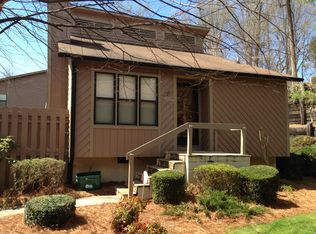 1720 Stonewood Dr, Winston Salem, NC 27103