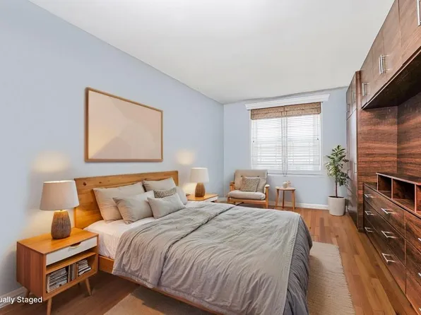 2265 Gerritsen Avenue image 7 of 11