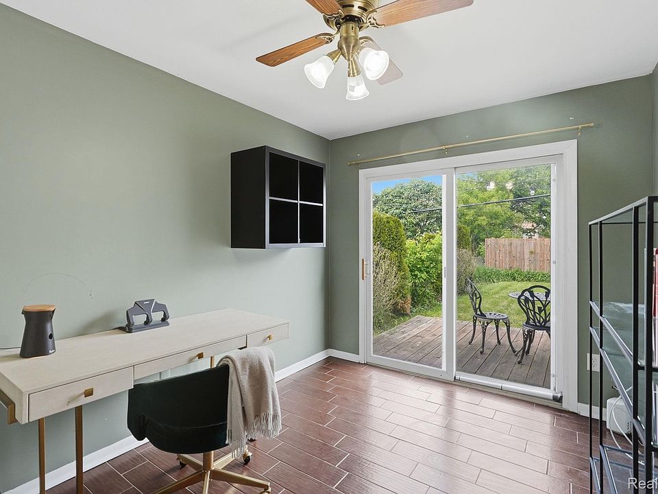 733 Camden St, photo 8