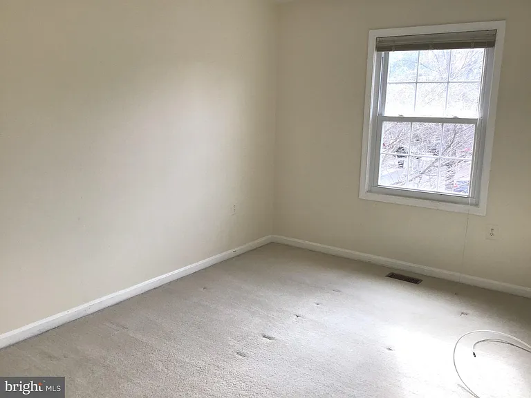 9354 McCarthy Woods Ct — Photo 3