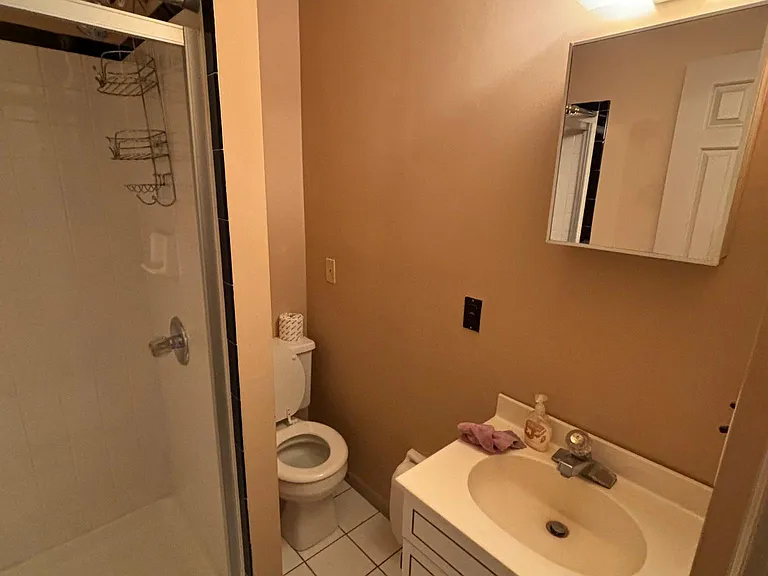 313 Bainbridge St #2 — Photo 15