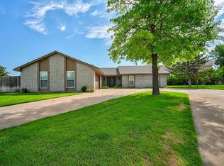 4842 Walker Cir, Woodward, OK 73801