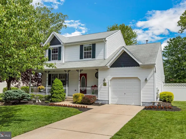 7 Andes Trl, West Berlin, NJ 08091