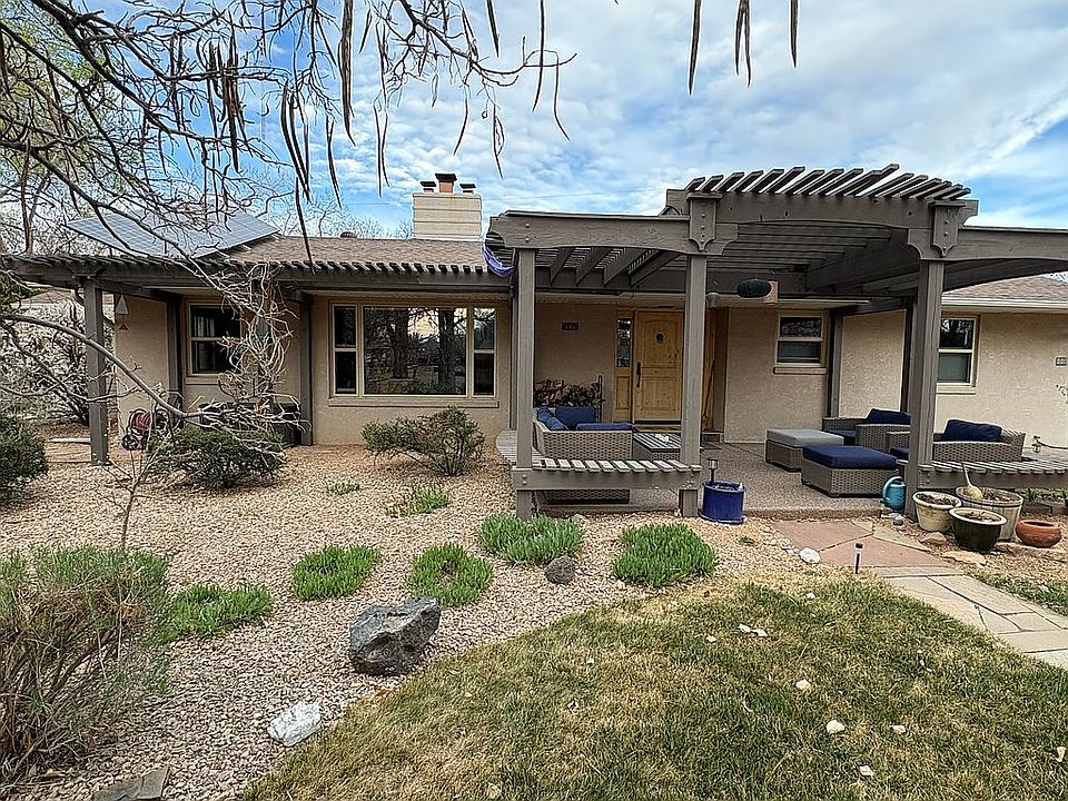 1st image of 112 Hillcrest Dr