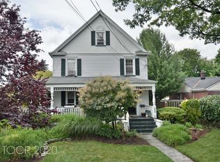 209 N Farview Ave, Paramus, NJ 07652