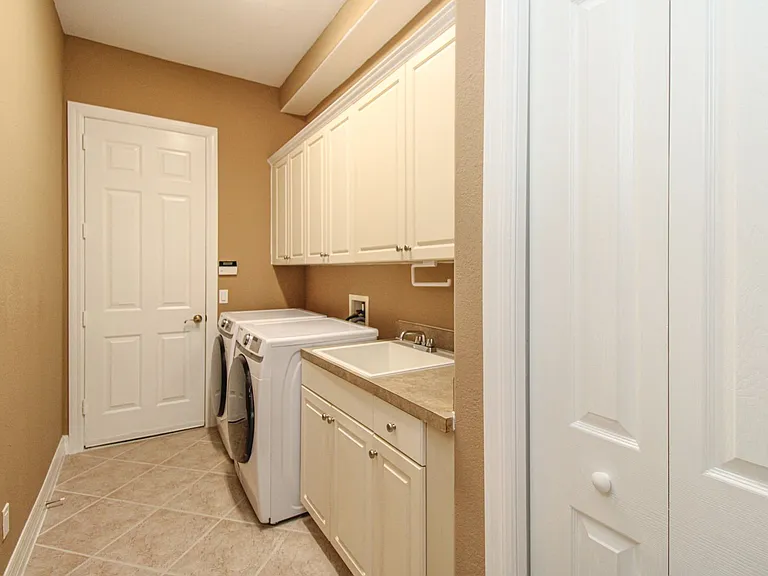 28130 L Burton Fletcher Ct — Photo 49