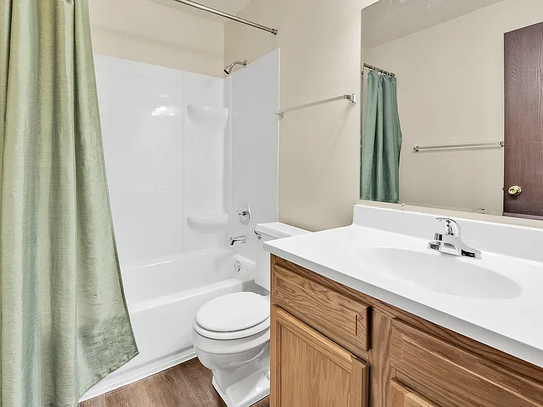 2 Bedroom