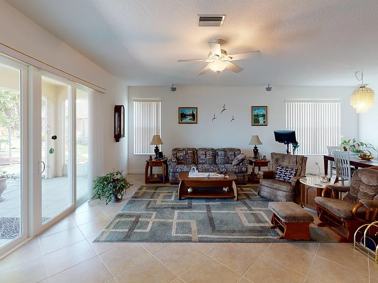 8312 Canterbury Lake Blvd — Photo 7