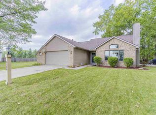 9528 Robin Meadow Pl, Fort Wayne, IN 46835
