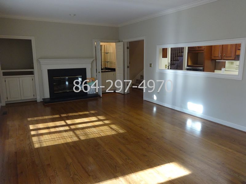 2nd image of 230 Glenbrooke Way