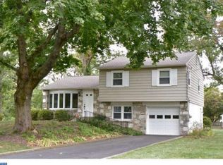 118 Corrine Dr, Pennington, NJ 08534
