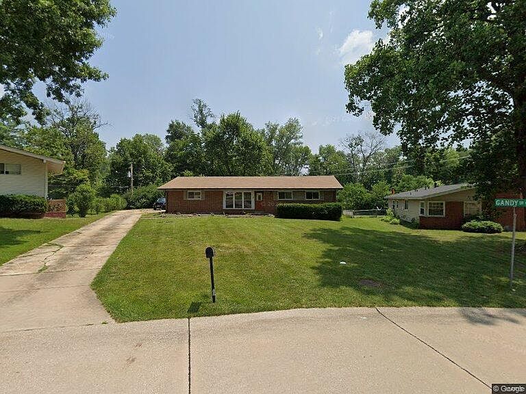 1st image of 67 Graeler Dr