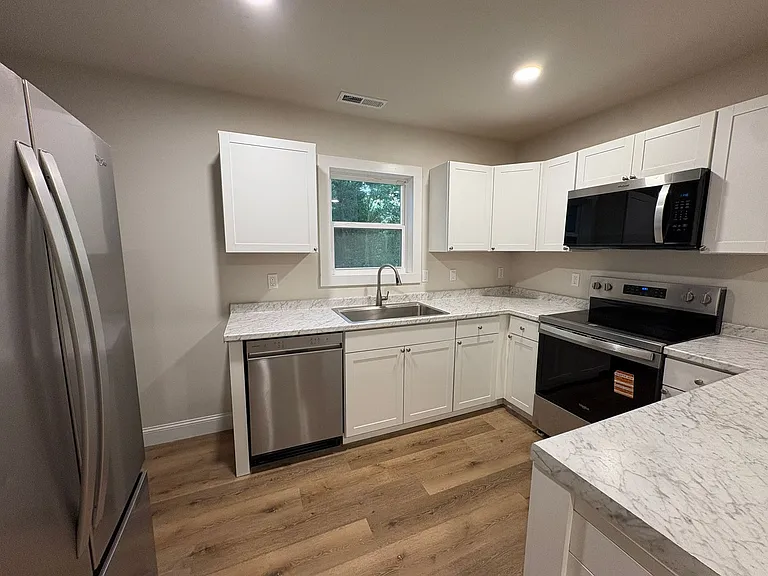 30 Broad Vista Blvd — Photo 3