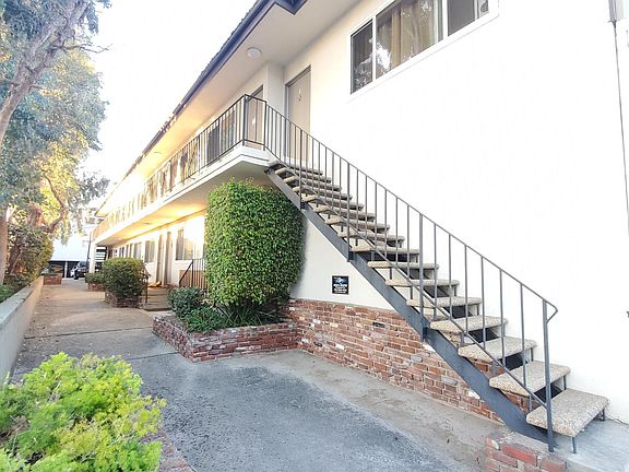 2nd image of 11621 Darlington Ave #206