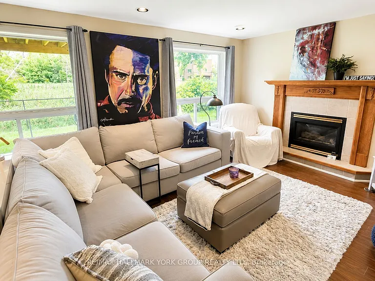 723 Firth Ct #BASEMENT — Photo 2