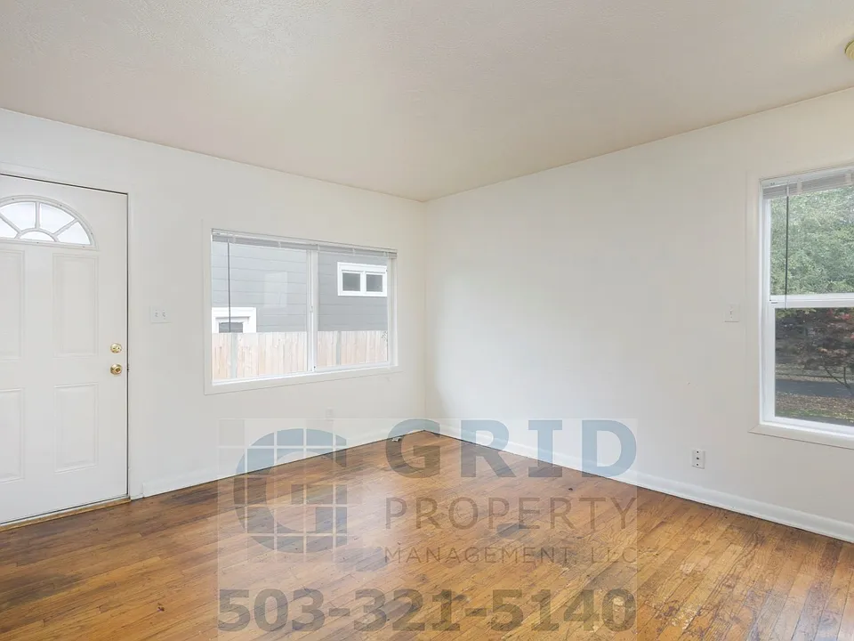 GPM106 - NE Monroe Ave (T2)