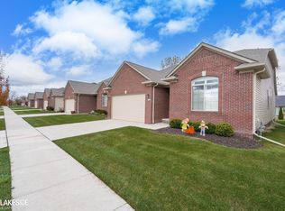 30009 Quincy St, Chesterfield, MI 48051