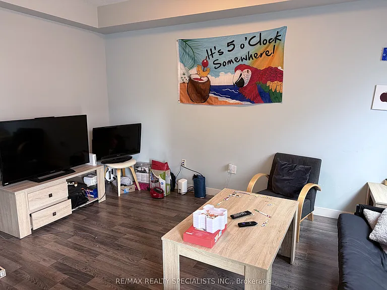 62 Balsam St #T210 — Photo 10