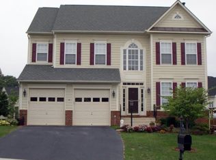 42780 Ridgeway Dr, Ashburn, VA 20148