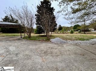 312 Tall Pines Rd, Fountain Inn, SC 29644