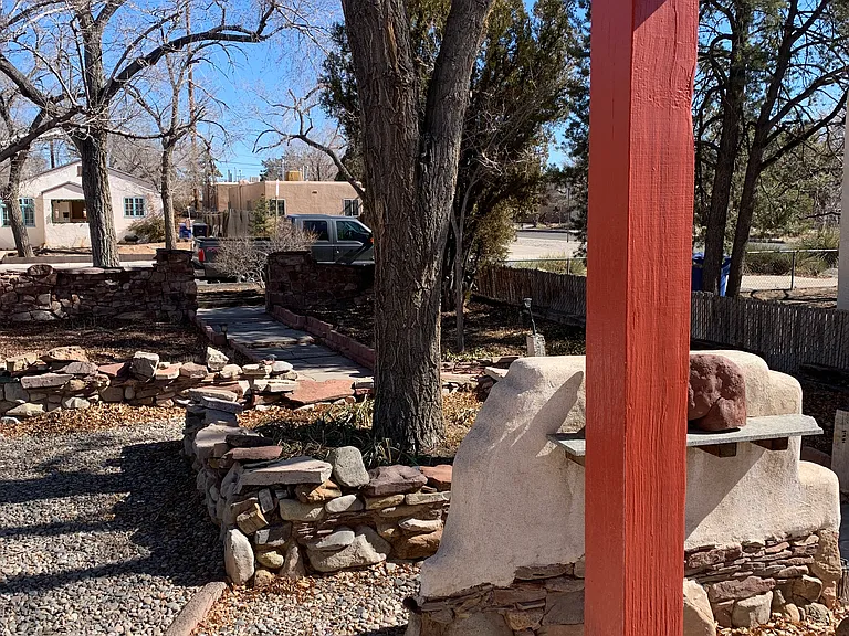 Spectacular 1 Bedroom Casita Near UNM - in Gorgeous, Private Compound — Photo 38
