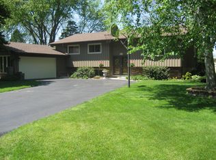 116 Northwood Dr, Racine, WI 53402