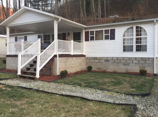 1032 Godby Branch Road, Chapmanville, WV 25508