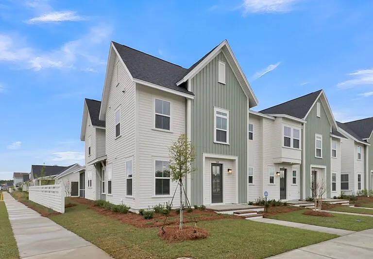 268 Symphony Ave — Photo 3