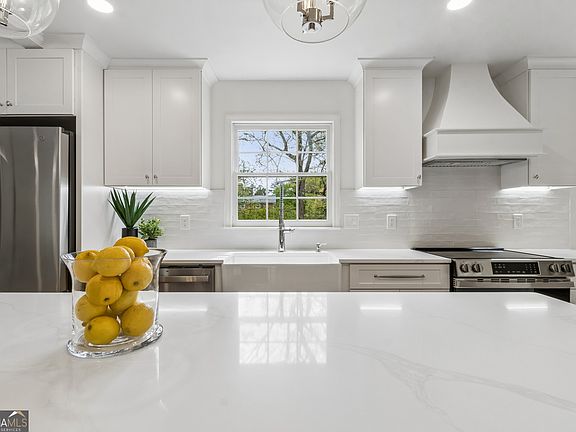 5th image of 5124 Vermack Rd