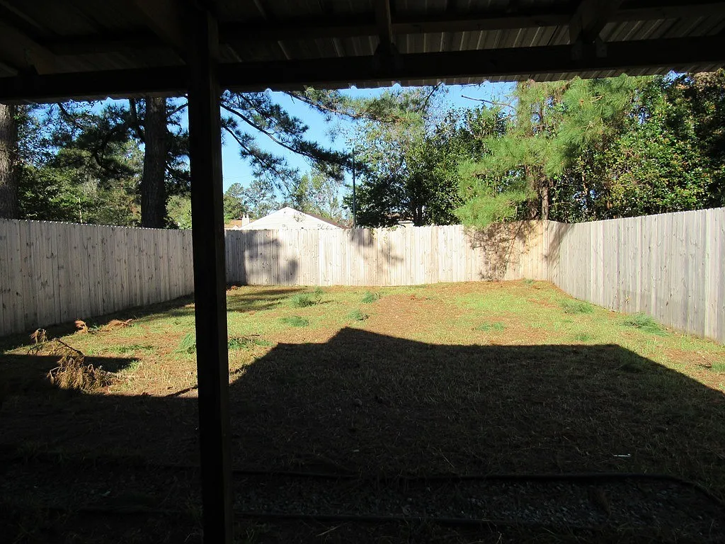 2 BR 1.5 BA Duplex in Twinwood — Photo 3