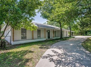 709 Kerry Ln, Azle, TX 76020
