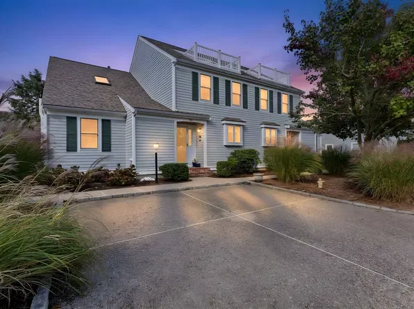 62A Grand Ave #62A, Falmouth, MA 02540