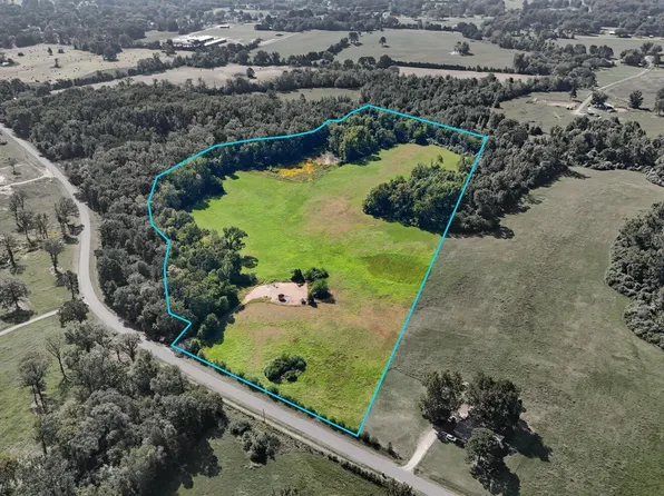 975 W Gum Log Rd, Russellville, AR 72802