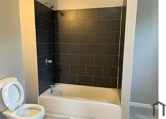 363 S 19th St — Photo 13