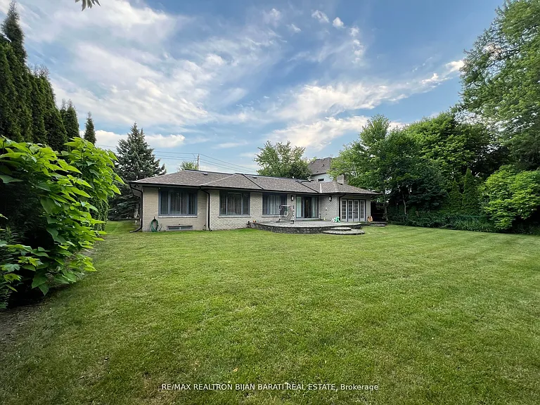 58 Heathcote Ave — Photo 9