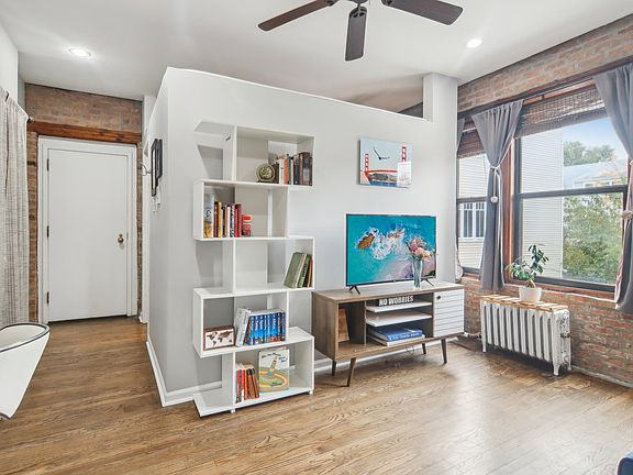 2nd image of 1238 W Carmen Ave APT 2N