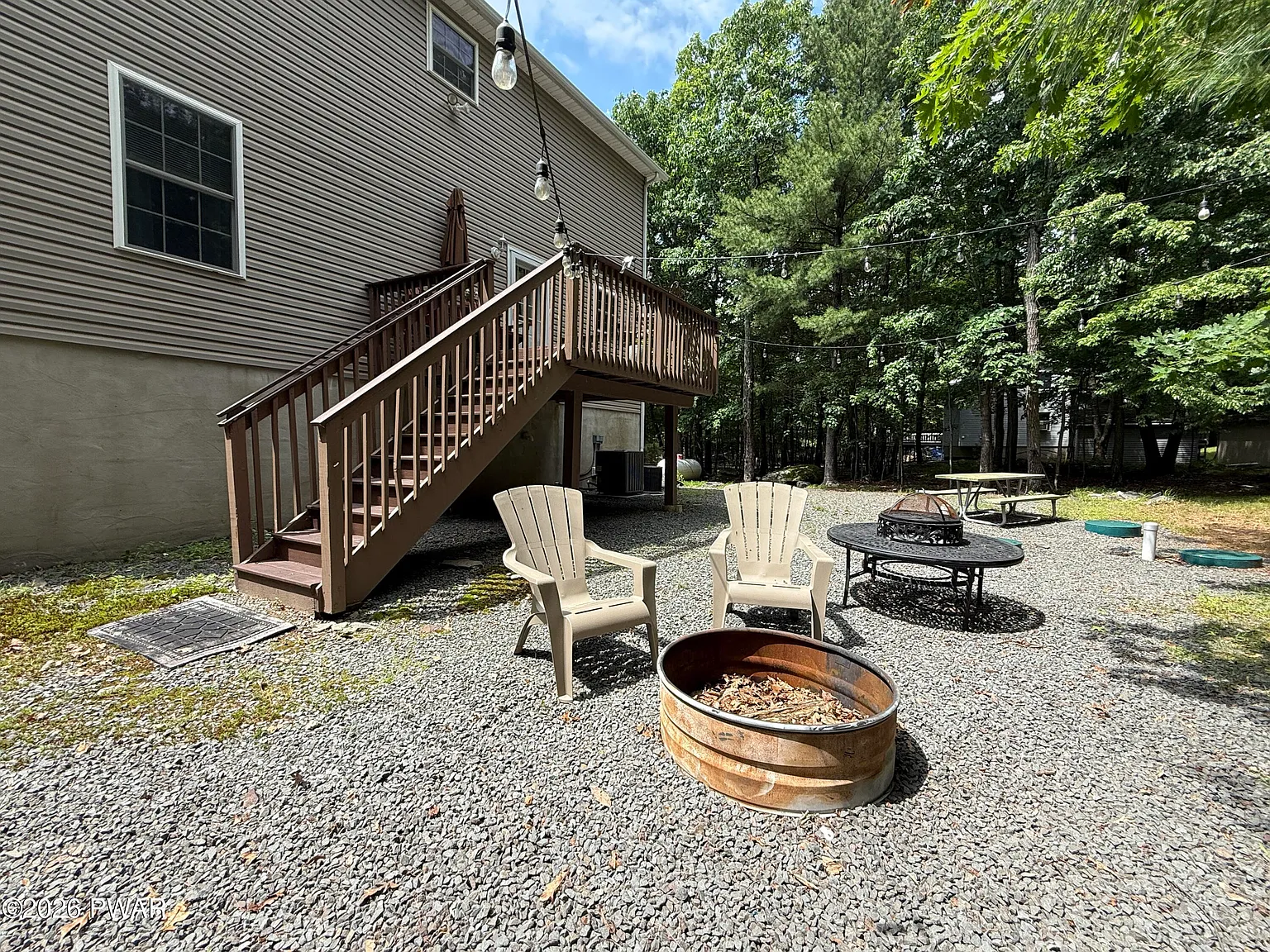 3 bed, 3.0 bath, 3035 sqft, $2,500 — Photo 3