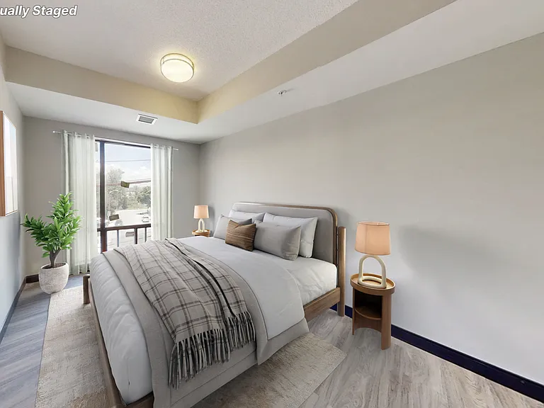 2346 Weston Rd — Photo 12