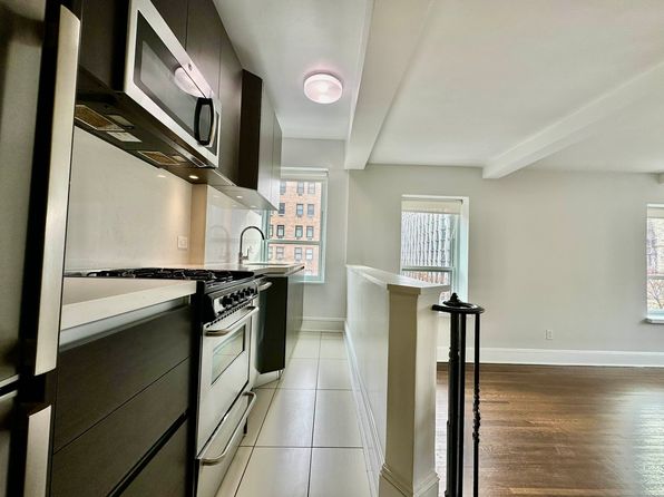 1080 Amsterdam Ave APT 305