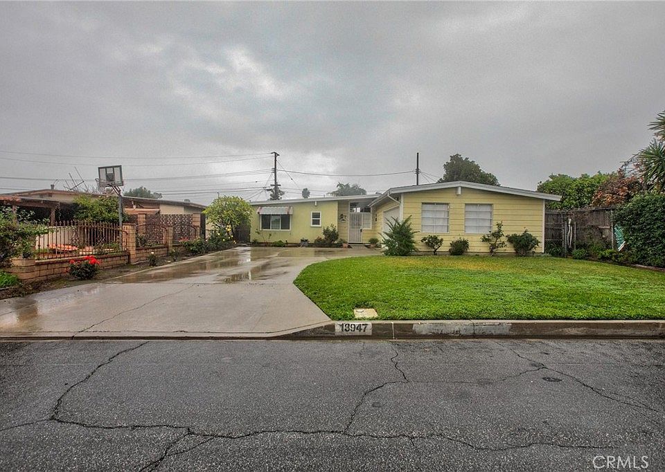 1st image of 13947 Giordano St