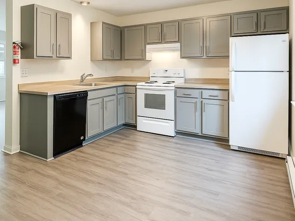 331 Saint Paul St #8, Burlington, VT 05401