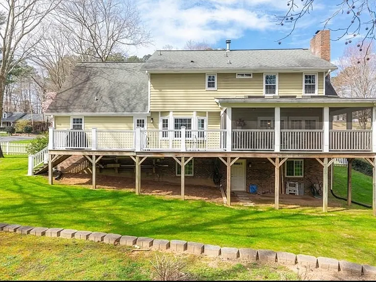 60 Brookcrest Dr — Photo 3