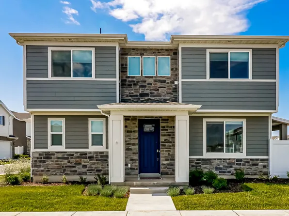 1611 W Parkview Dr, Syracuse, UT 84075