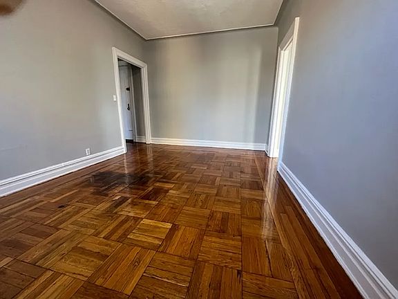 4th image of 1890 Ocean Ave APT D2