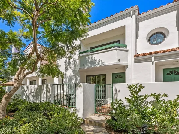 7492 Seabluff Dr Unit 104, Huntington Beach, CA 92648