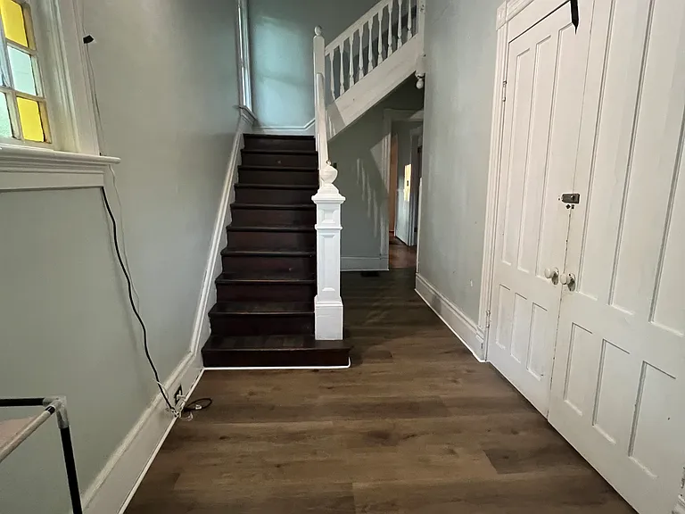 437 Clarendon St — Photo 6
