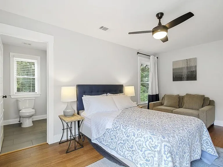 947 Delmar Ave SE — Photo 26