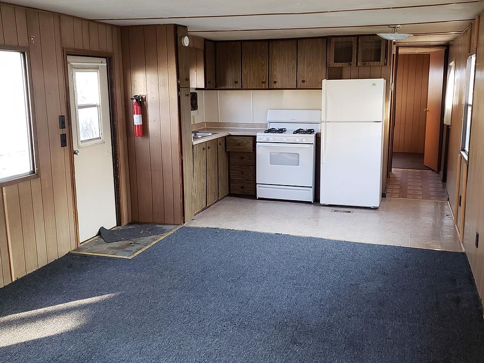 2nd image of 2497 Leroy Dr